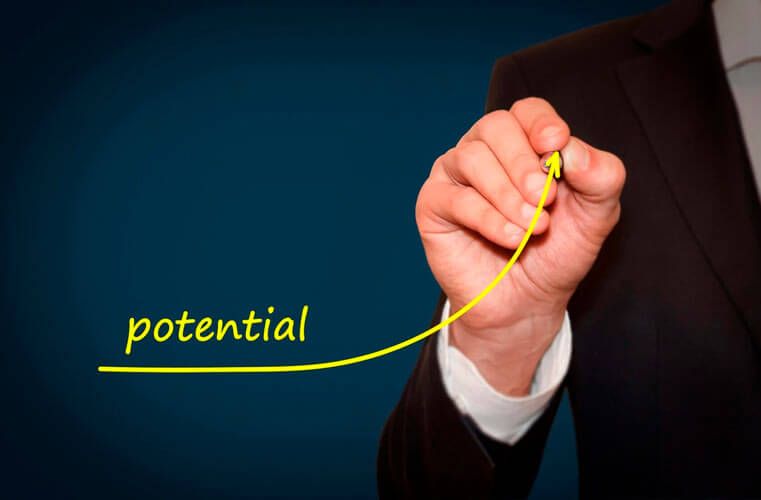 Define como gestionar para convertir el talento humano en ventaja competitiva